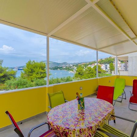 Apartment Baturina Trogir Bagian luar foto