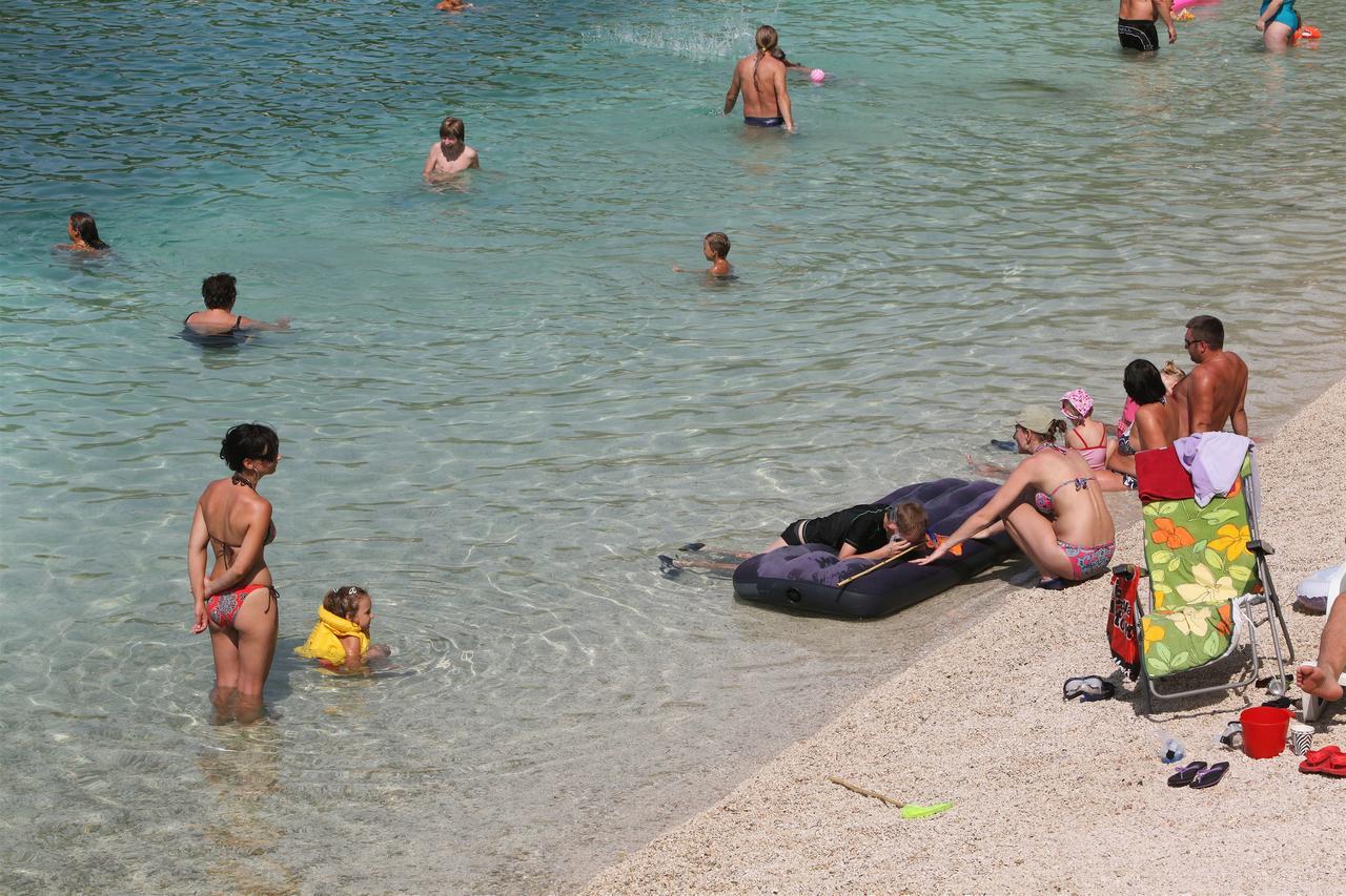 Apartment Baturina Trogir Bagian luar foto