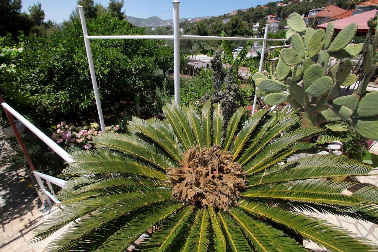 Apartment Baturina Trogir Bagian luar foto