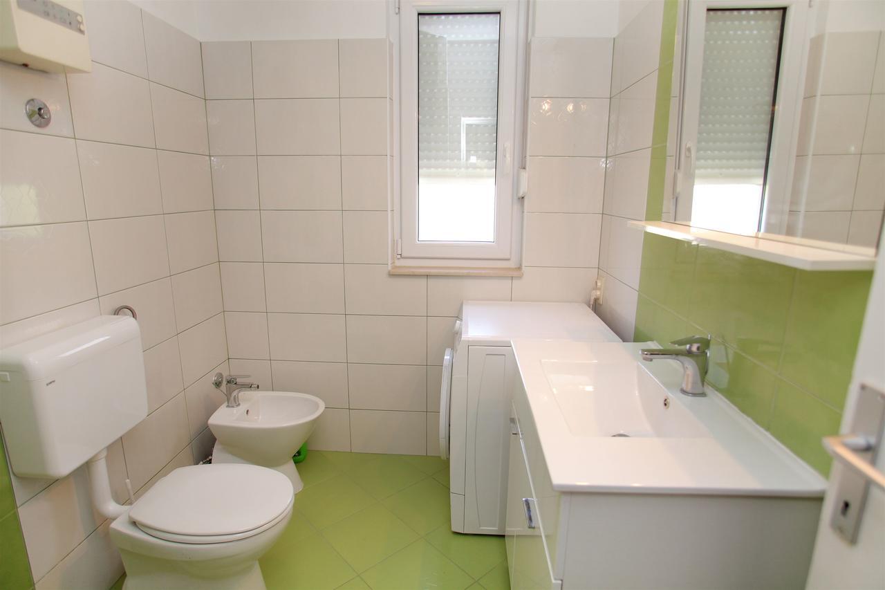 Apartment Baturina Trogir Bagian luar foto